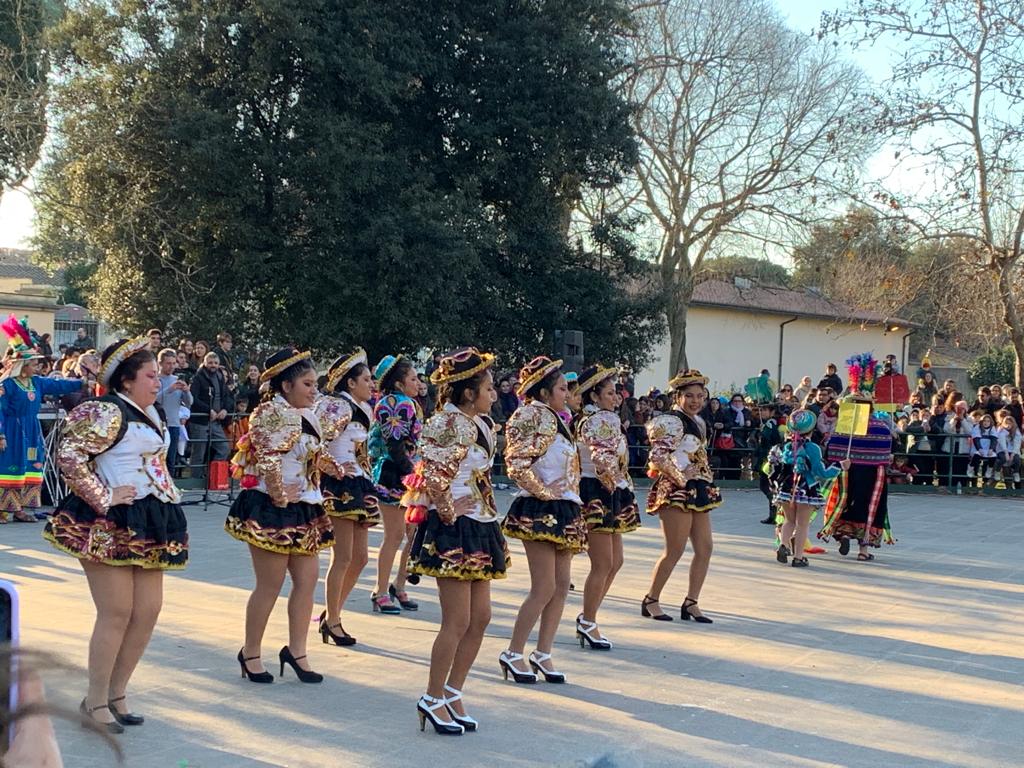Sin Fronteras Gruppo Folklorico